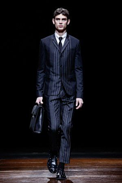 桔子梅采集到Dior Homme2014冬季男装系列发布秀