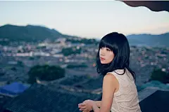 ○ 偷拍可以很美好

在她专注沉浸在一件事中时，不要叫她，偷偷记录即可！这个时候的她往往是最自然的，最放松的，最迷人的。
