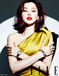 韩星李哈妮拍时尚腕表写真展红唇诱惑