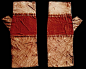 西汉 朱红菱纹罗手套（长25，上宽8.2，下宽10，1972年湖南长沙马王堆一号汉墓出土）