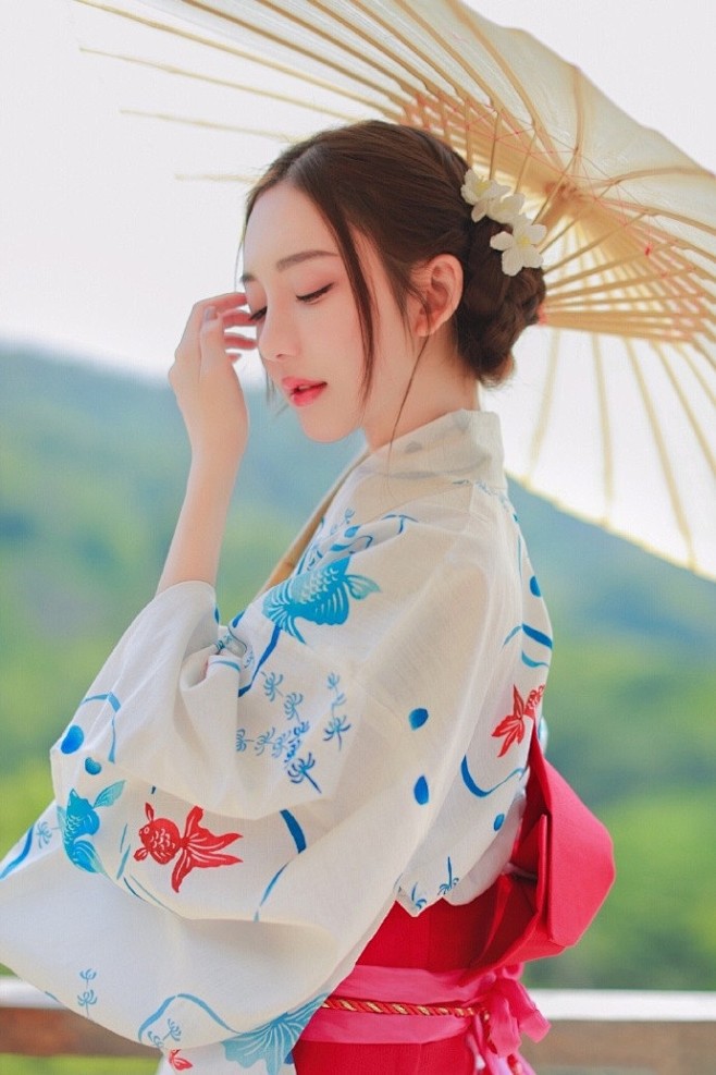 性感长发丰满美胸和服美女优雅私房写真图集