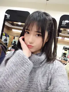 今天毛毛生诞公演和握手会都很开心～然后也是我返校的日子明天就又要开始高二的生活了奋斗吧少年们！！！不过眼下要解决的是整理寝室…我这还是一块木板的床，让我用灵巧的双手铺好你吧大家，早点休息 ​​​​
