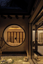 Z Lab | 让心灵重回安宁的圣所_Sang : Z Lab是一家位于韩国首尔的室内设计工作室，由创始人Noh Kyung Rok、Park Jung Hyun和Lee Sang Muk成立于2014年，旨在创造一个基于场所和空间的交流，并反映个人的愿…