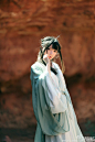 #汉服旅拍# 
-------
渐渐之石，
维其卒矣。
山川悠远，
曷其没矣？
-------...展开全文c