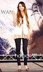 好久不见安室依旧魅力十足！安室奈美惠抵台宣传新专辑，两身黑白Look尽显微甜度性感女王之姿！