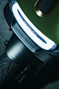 Gogoro SuperSport - 智慧電動機車 : Gogoro SuperSport 以 SS 智駕電控核心重新定義智慧電動機車，更高的運算效能搭配智慧擴充功能，精準操控、動力零時滯、安全瞬時反應，均在毫秒間全盤調度，再加上遠端連網服務，與你的馭念同步，人車一體現在就實現。