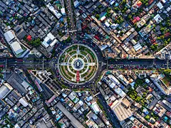 Road roundabout with car lots in Bangkok,Thailand.