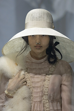 FzzzFzzz采集到Alessandro Michele 复古盛宴