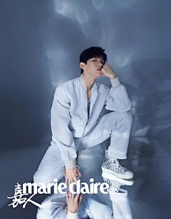 白敬亭 嘉人4月电子封面人物, 爱举铁的他, 这手臂肌肉线条~  ​​​​