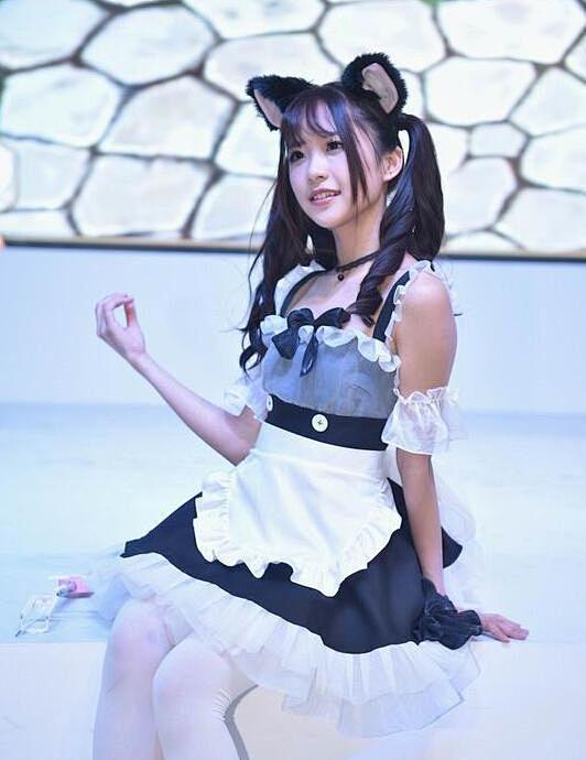 ChinaJoy开幕：“限装令”难阻女模...