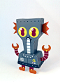 PAPERTOYS EXTRATERRESTRES : We created all the papertoys and artwork for the Papertoys book 'Papertoys Extraterrestres'