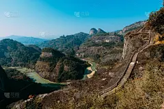 福建武夷山天佑峰俯瞰九曲溪，又称九曲溪