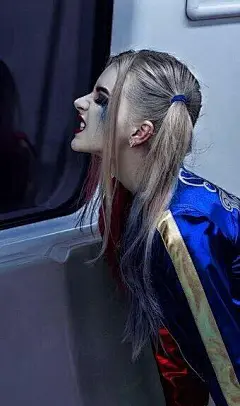 小丑女壁纸