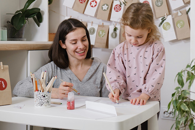 toddler-child-writin...