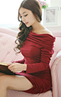2012韩版秋装新款甜美气质一字领堆堆领皱褶修身包臀露肩连衣裙