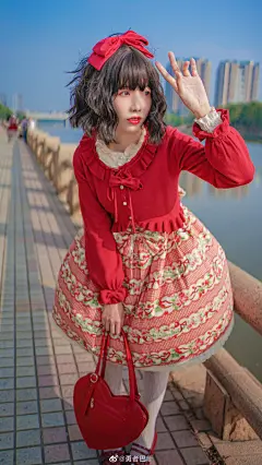 lolita装扮超话LOLITA超话#baby,the stars shine bright##LolitaFashion#GIRLISM推荐超话#GIRLISM搭配推荐#

我终于不是深夜发片了！下次再也不囤片了
今天也是吹屁股墩的一天！

:baby甜蜜格纹 感谢代购@丢吖丢日本LO代
:@勇者巴菲的大宝剑 ...展开全文c