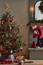 pl-main-christmas-tree-4-marimekko-ho22-v10-322-2000x2000.jpg