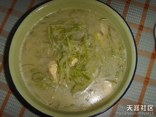 萝卜丝豆腐汤