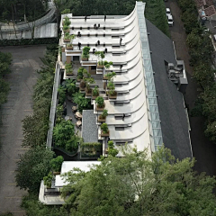 上进心君快回来采集到景观设计-【手法】- 高差处理