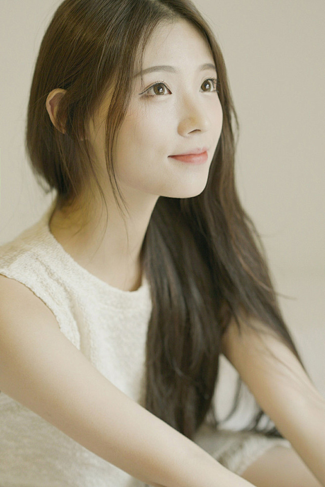 唯美女生 https://www.vmg...