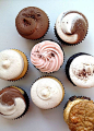 Truly Madly Sweetly Cupcakes by Bakerella