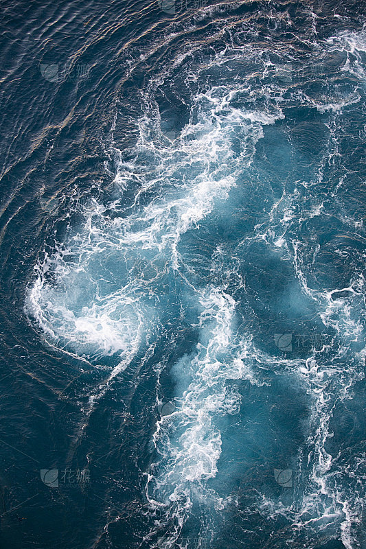 海面上的海浪