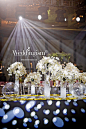 上海WeddingIsm婚礼主义【气泡婚礼——Bloo】 By @WeddingIsm婚礼主义 : 漫天飞舞的气泡，璀璨的香槟喷泉，悬空的透明椅子，芬芳的黄色玫瑰，这一天所有的一切只为你的一个笑颜。