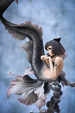 猫女和美人鱼合体的翻糖人偶蛋糕，一次大胆的创新尝试，希望你们稀饭#周毅翻糖人偶##糖王周毅##翻糖人偶培训##翻糖人偶#翻糖人偶#英国pme# ​​​​