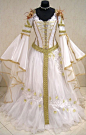 Vintage Medieval Weddings Dresses 中世纪的新娘礼服 （source：astra-star*）