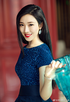 会飞的鲸鱼1采集到菅纫姿