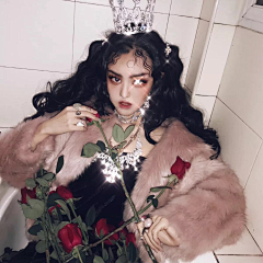 5uzzi采集到漂亮妹妹✨
