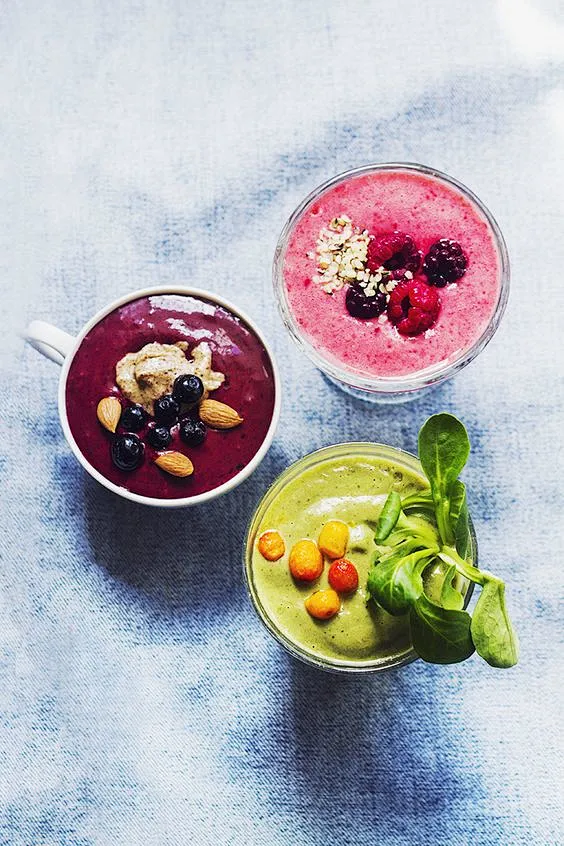 甜食内的花瓣采集图片-性感的月亮