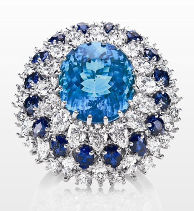  Harry Winston 最新推出“...