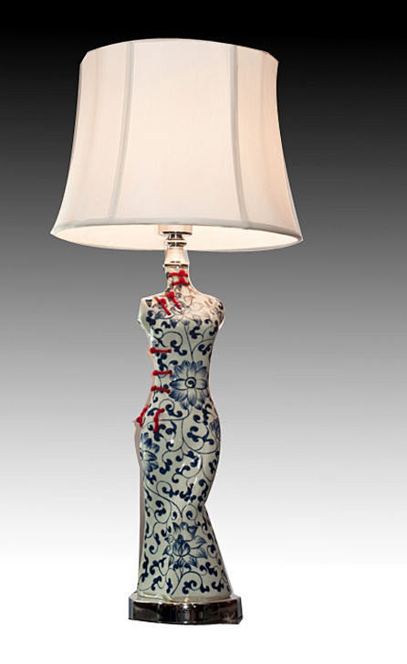 中式灯具 青花浅色旗袍陶瓷台灯