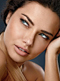 maybelline-foundation-dream-velvet-adriana-lima-mediumcoverage-3x4