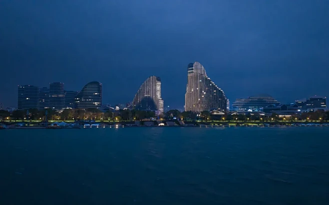丽水江滨商务中心（丽水银泰城）