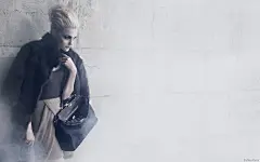 芬迪(Fendi)时尚包包手袋手表壁纸(7)1440*900