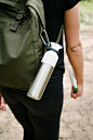 Dopper Carrier : Mit dem Dopper Carrier angelst du dir das ideale Accessoire für deinen Dopper. Dank dieses Hakens ist deine Flasche immer dort, wo sie sein sollte: in Reichweite. Der Dopper Carrier eignet sich für den Dopper Original und den Dopper Steel
