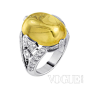 卡地亚高级珠宝Sortilège de Cartier系列戒指：铂金，黄色蓝宝石，明亮式切割钻石。