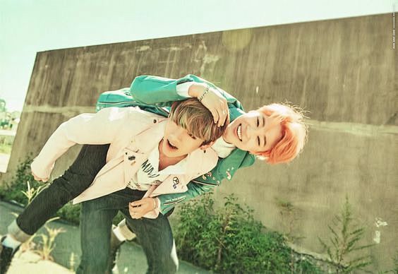 BTS、朴智旻（JIMIN）、金泰亨（V...