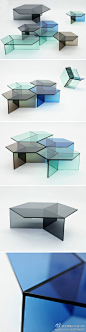 德国设计师Sebastian Scherer创作了名为“Isom”的六边形桌子，均以10mm的蓝、绿、灰、棕色玻璃制成。