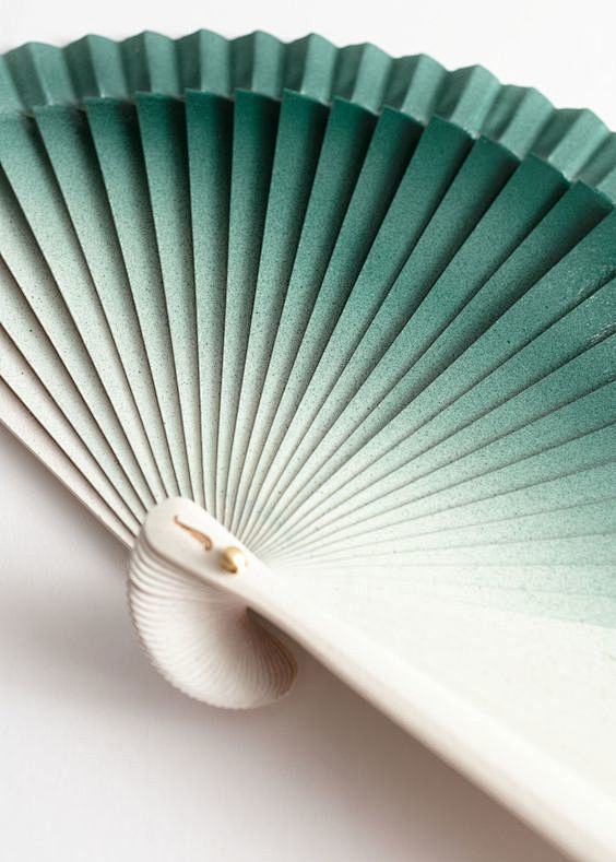 Wooden Ombré Fan - G...