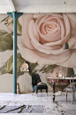 Sophisticated and elegant. This rose wallpaper adds a feminine touch to your interiors.: