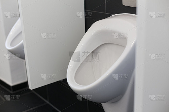 新现代pissoirs