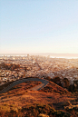 thelavishsociety:

San Francisco from Twin Peaks by Lorant Pandea | LVSH