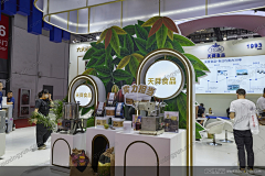大梨啊采集到展示柜