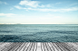 slonme111在 500px 上的照片Wood, blue sea and sky background