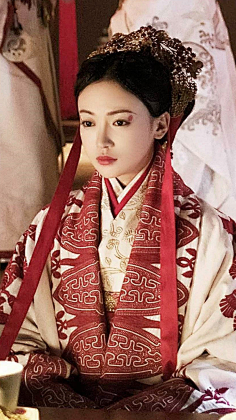 于麻麻-花瓣网|陪你做生活的设计师 | 皓镧传-公主雅-海铃饰