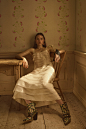 Tory Burch Resort 2020 Fashion Show : The complete Tory Burch Resort 2020 fashion show now on Vogue Runway.