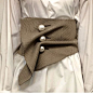 DIY ceinture chic avec détail gros boutons perlés
